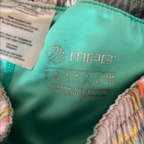 MPG Womens Double Layered Floral Gray Drawstring Athletic Shorts Size S - Picture 2 of 5